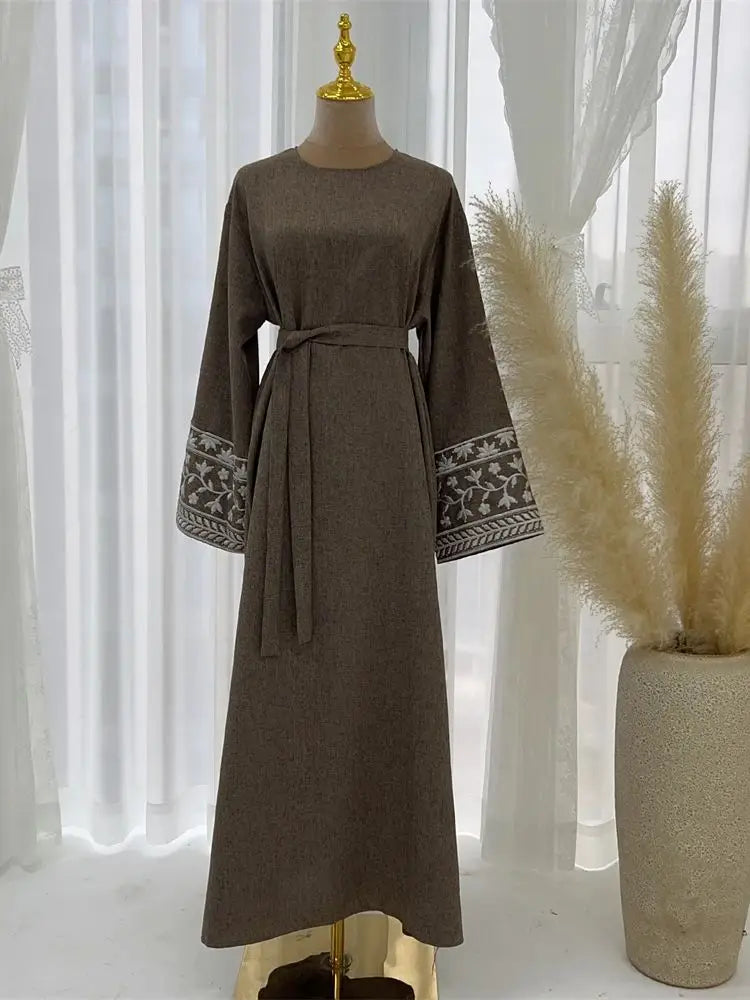Abaya Lin Brodée Fleurie Élégante