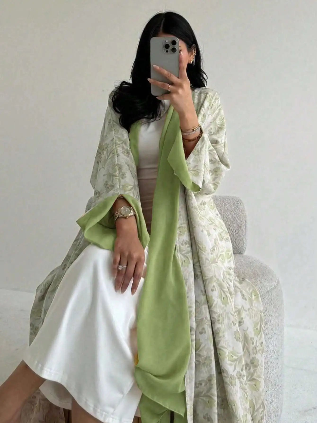Abaya Femme Fleurie Ouverte
