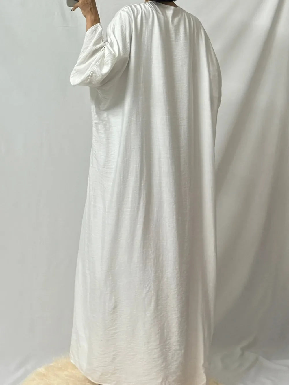 Abaya Ouverte Brodée Manches Longues