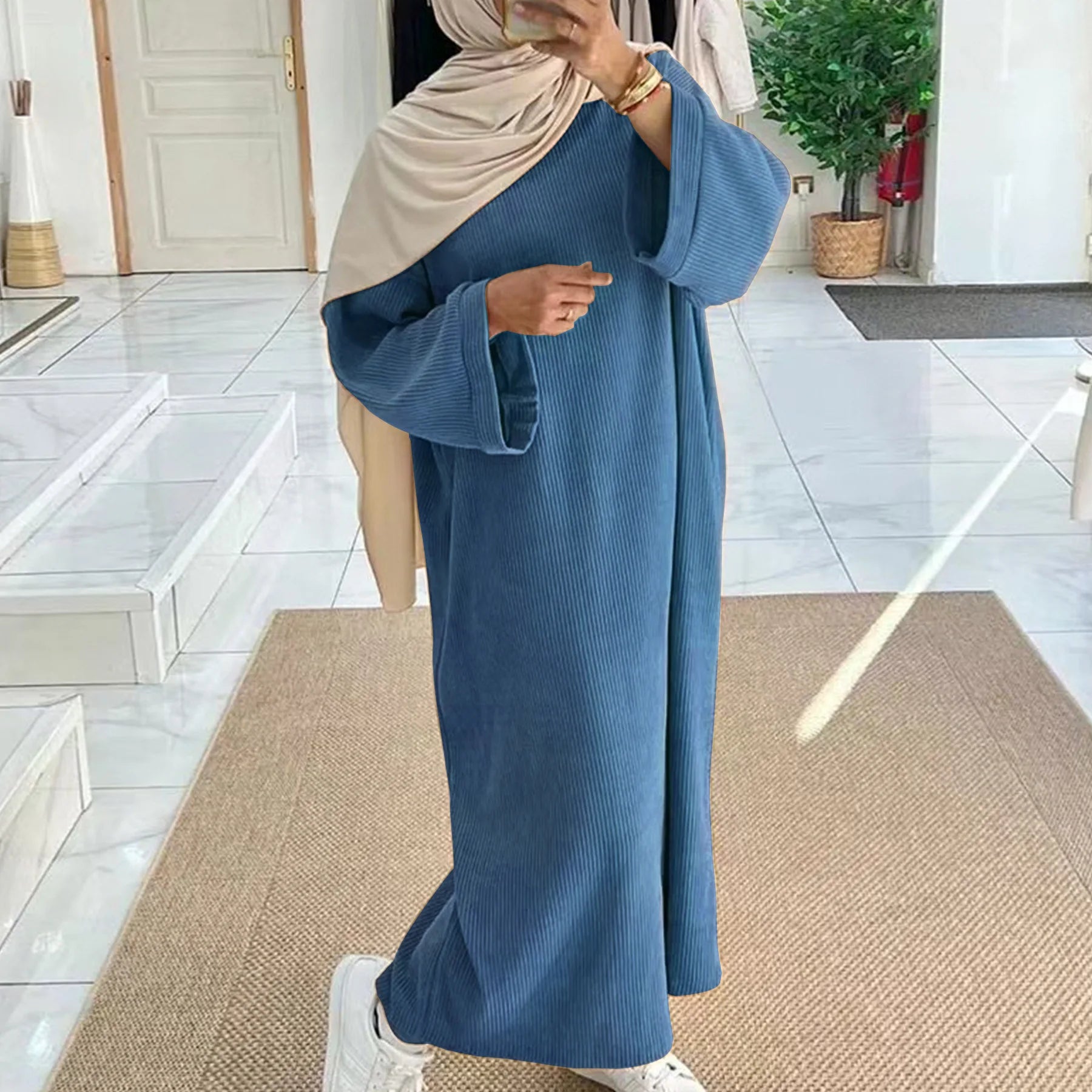 Abaya Femme Velours Hiver Élégante