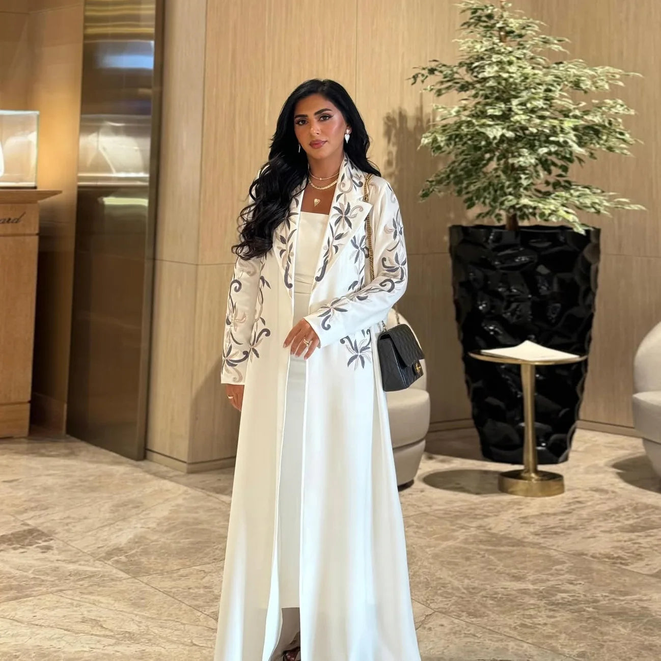 Abaya Femme Brodée Eid