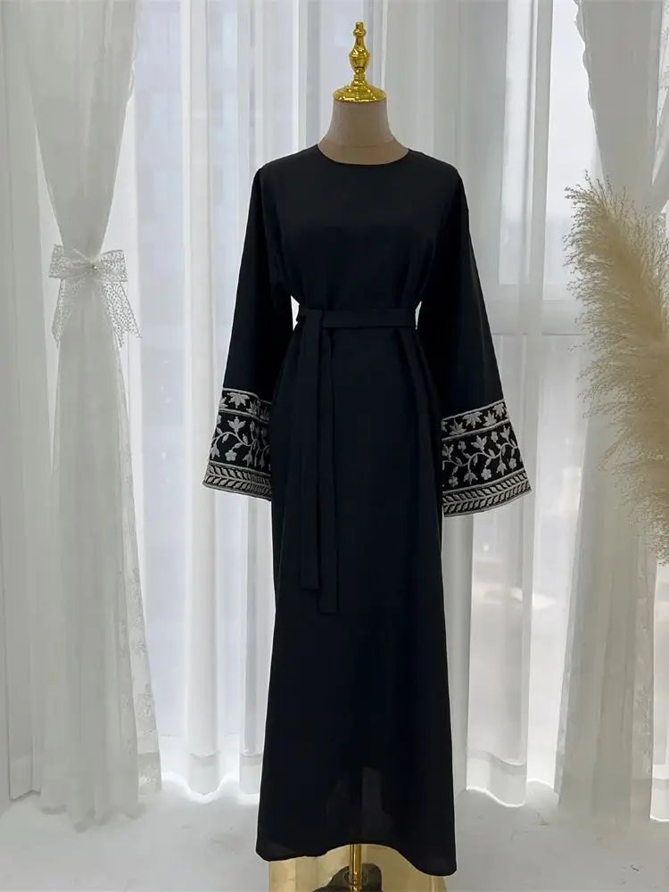 Abaya Lin Brodée Fleurie Élégante