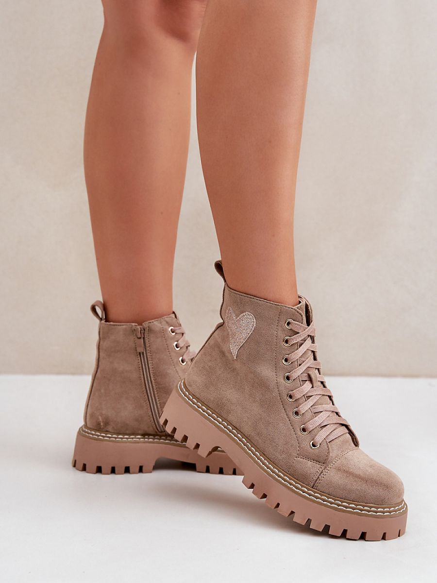 Boots model 204727 Step in style